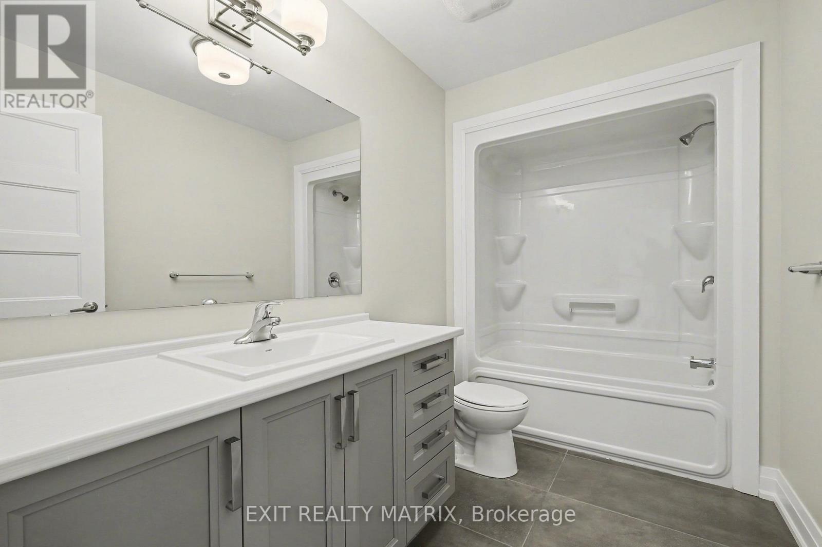401 BRUGES STREET - 18