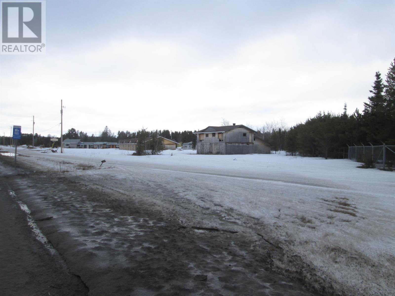 1001,1003 Main Street, Ignace, Ontario, P0T1T0 — Photo 2