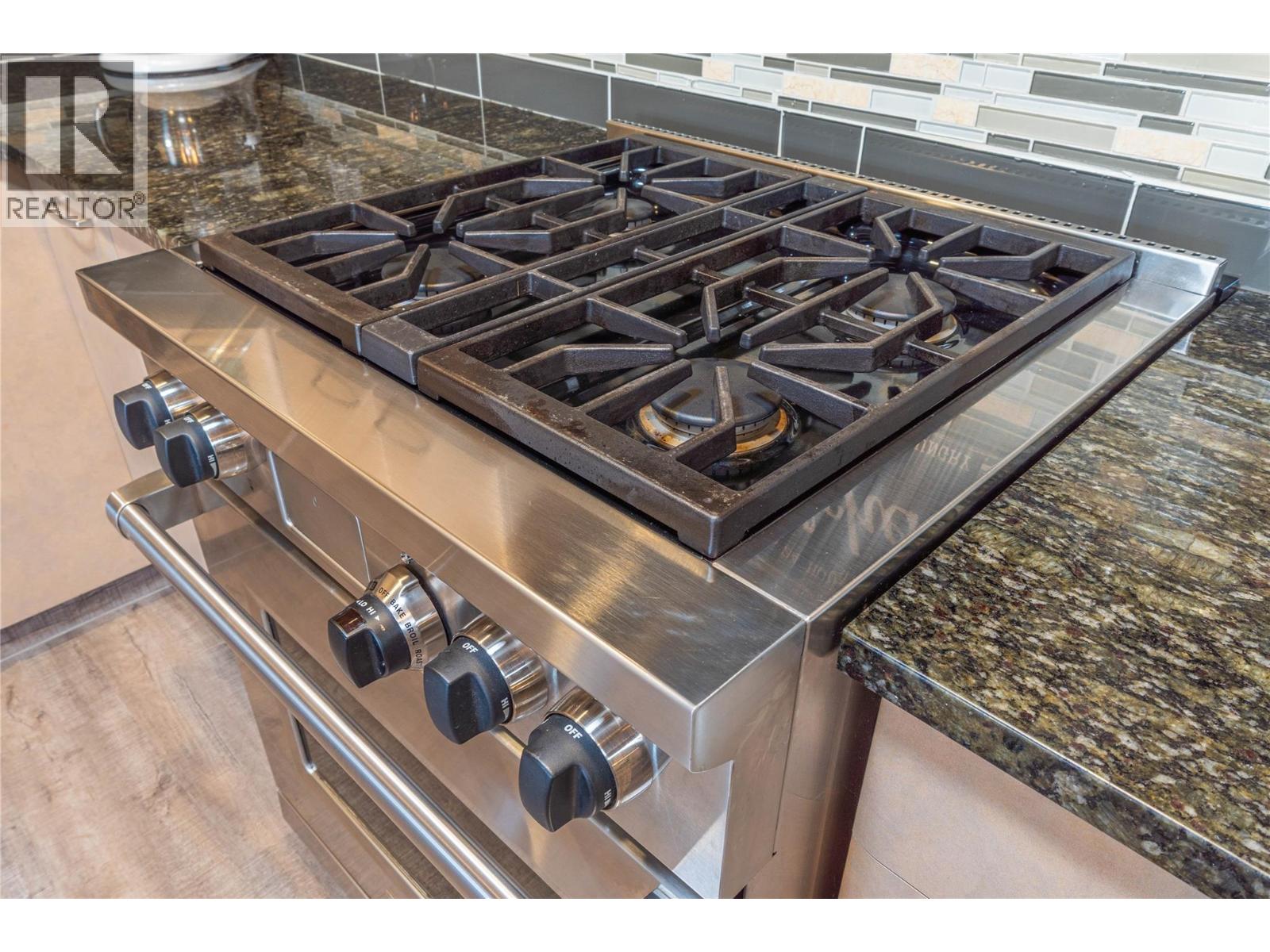 615 YORK AVENUE - 16