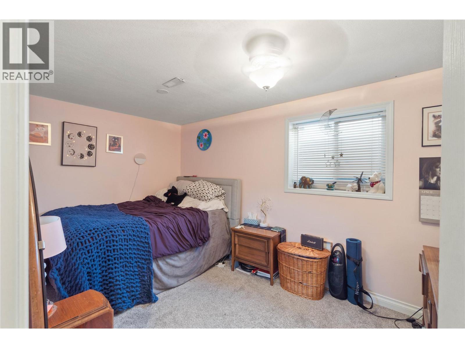 615 YORK AVENUE - 32