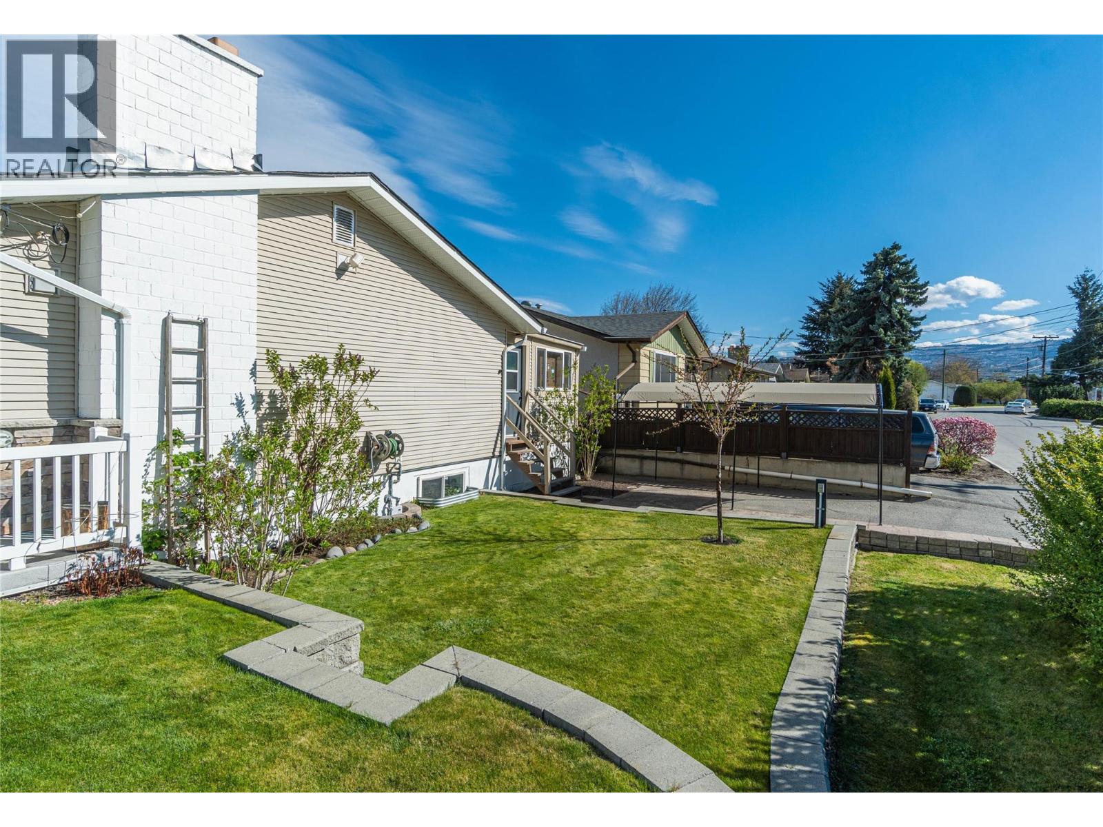 615 YORK AVENUE - 41