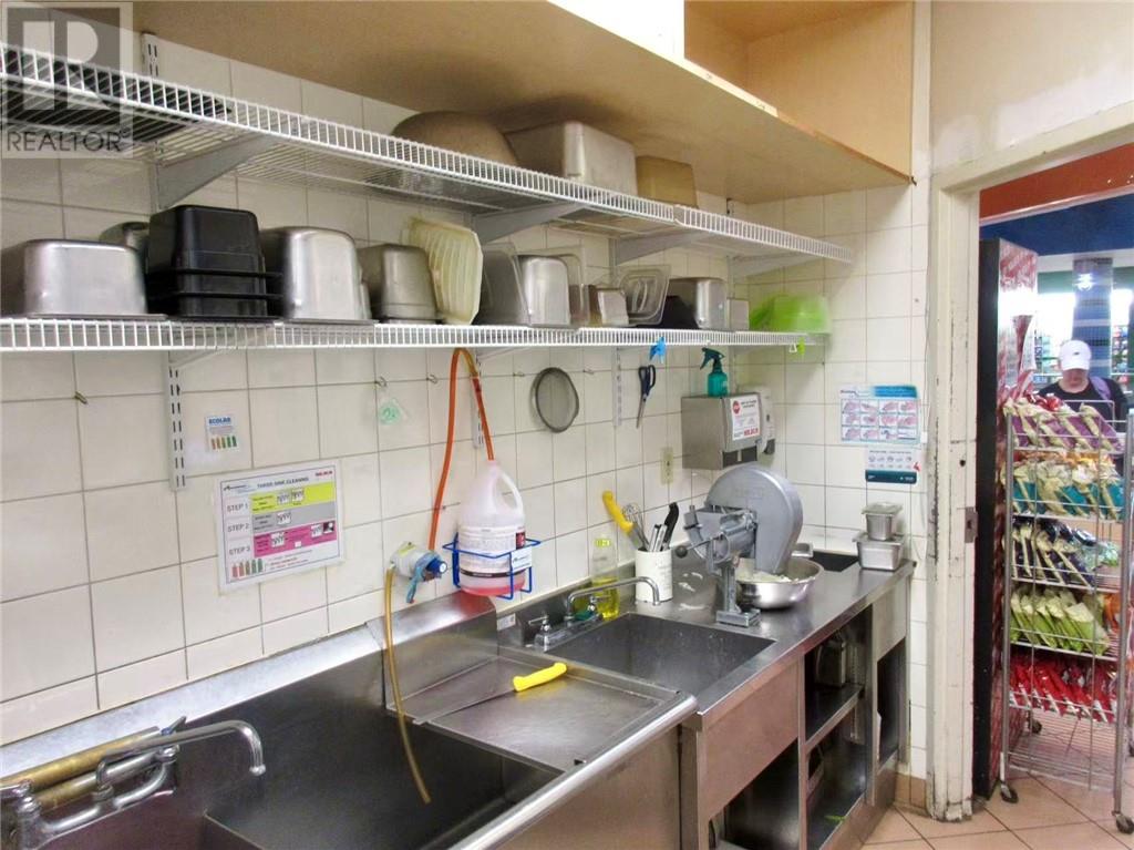 40 Elm Street Unit# 147, Sudbury, Ontario, P3C2S8 — Photo 3
