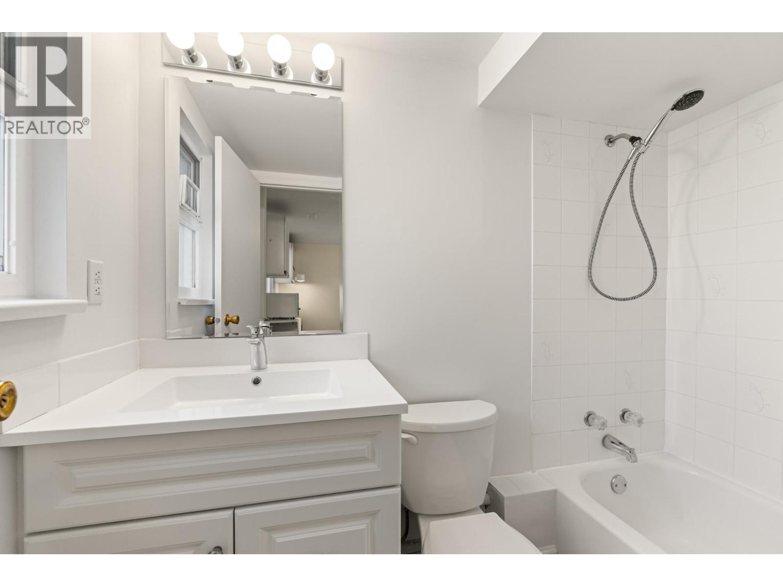 5515 CHESTNUT Crescent, Delta