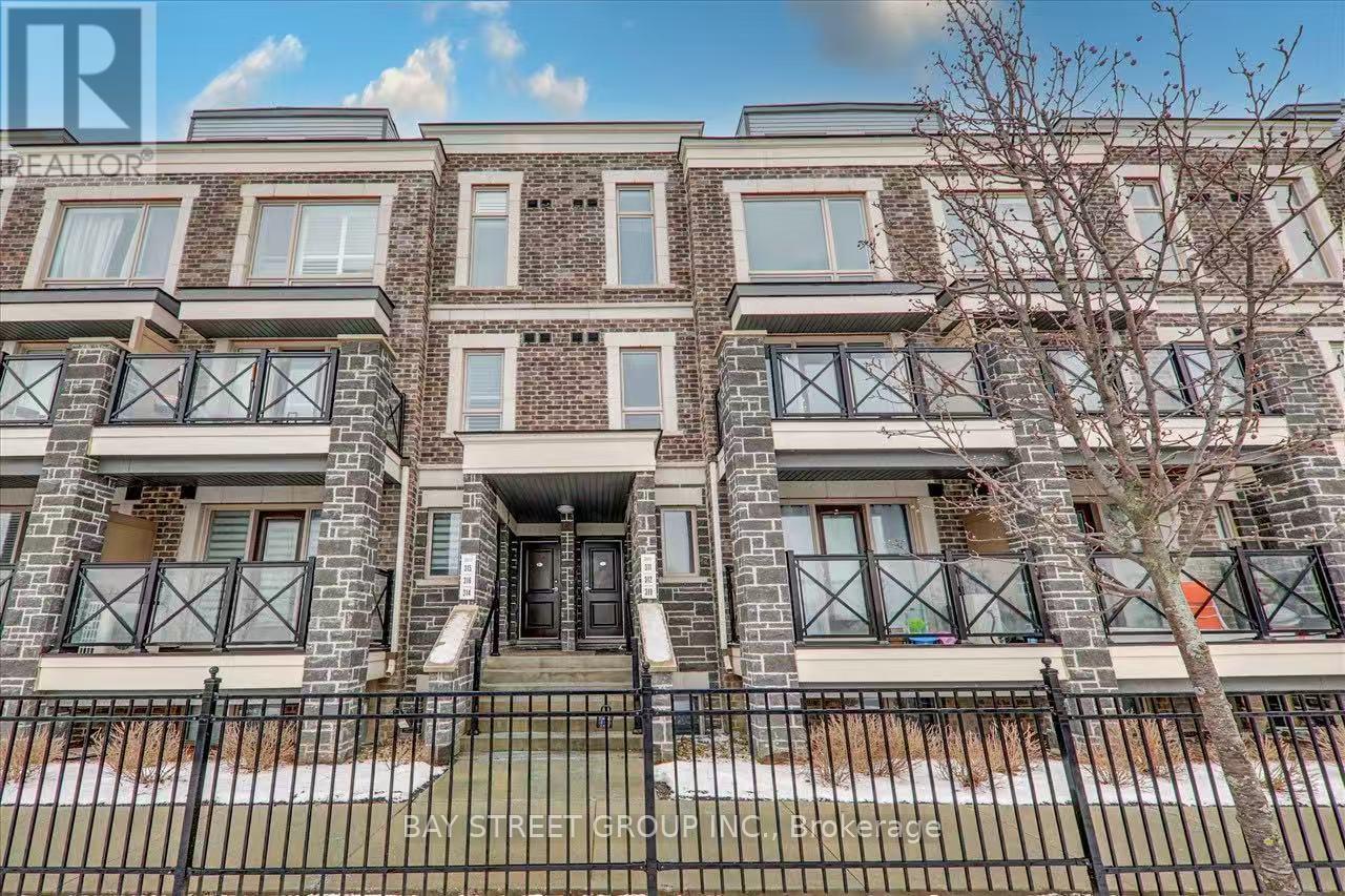 311 - 20 DUNSHEATH WAY