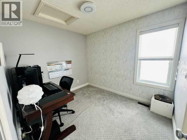 Single Family House Bi-level for Sale in  Saddlebrook Circle NE Saddle Ridge Calgary 