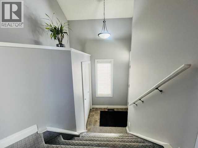 Single Family House Bi-level for Sale in  Saddlebrook Circle NE Saddle Ridge Calgary 