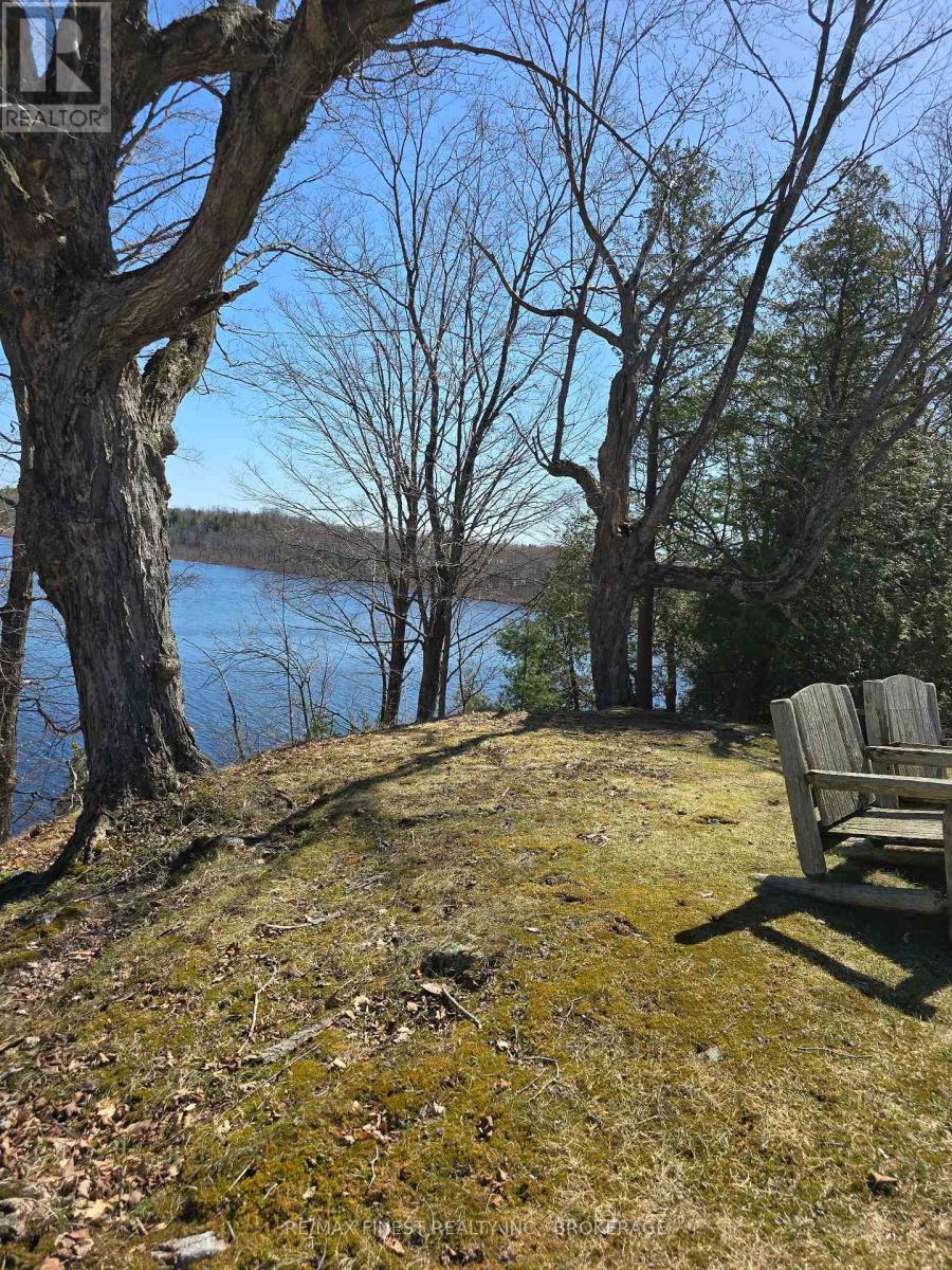 1182 CLEMENT ROAD - photo 4