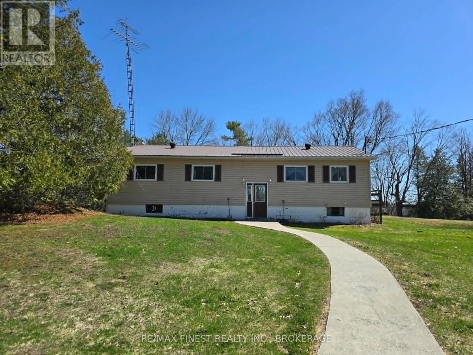 1182 CLEMENT ROAD — photo 39