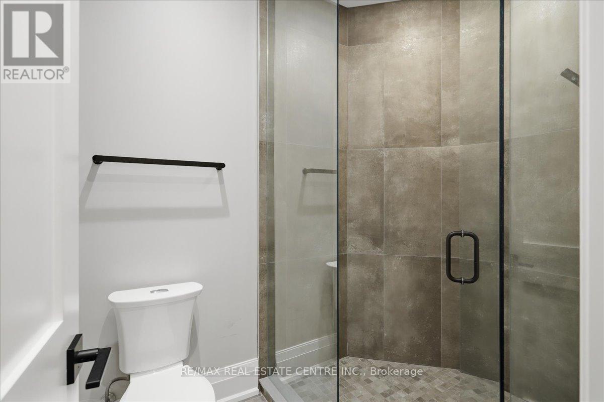 67 ROBERT STREET, Milton (OM Old Milton), Ontario, L9T1G7 — Photo 37