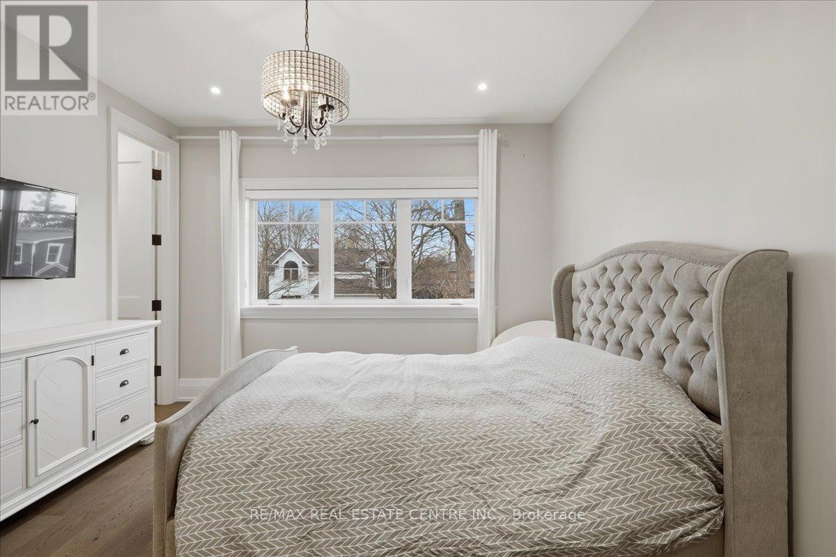 67 ROBERT STREET, Milton (OM Old Milton), Ontario, L9T1G7 — Photo 38