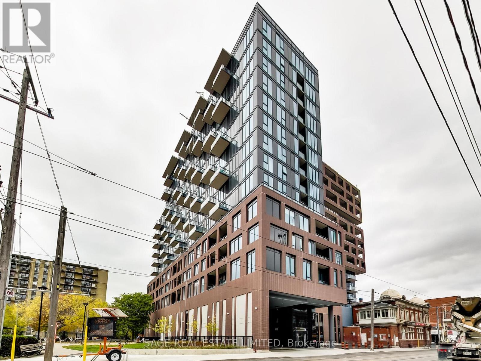 #327 270 DUFFERIN STREET - 21