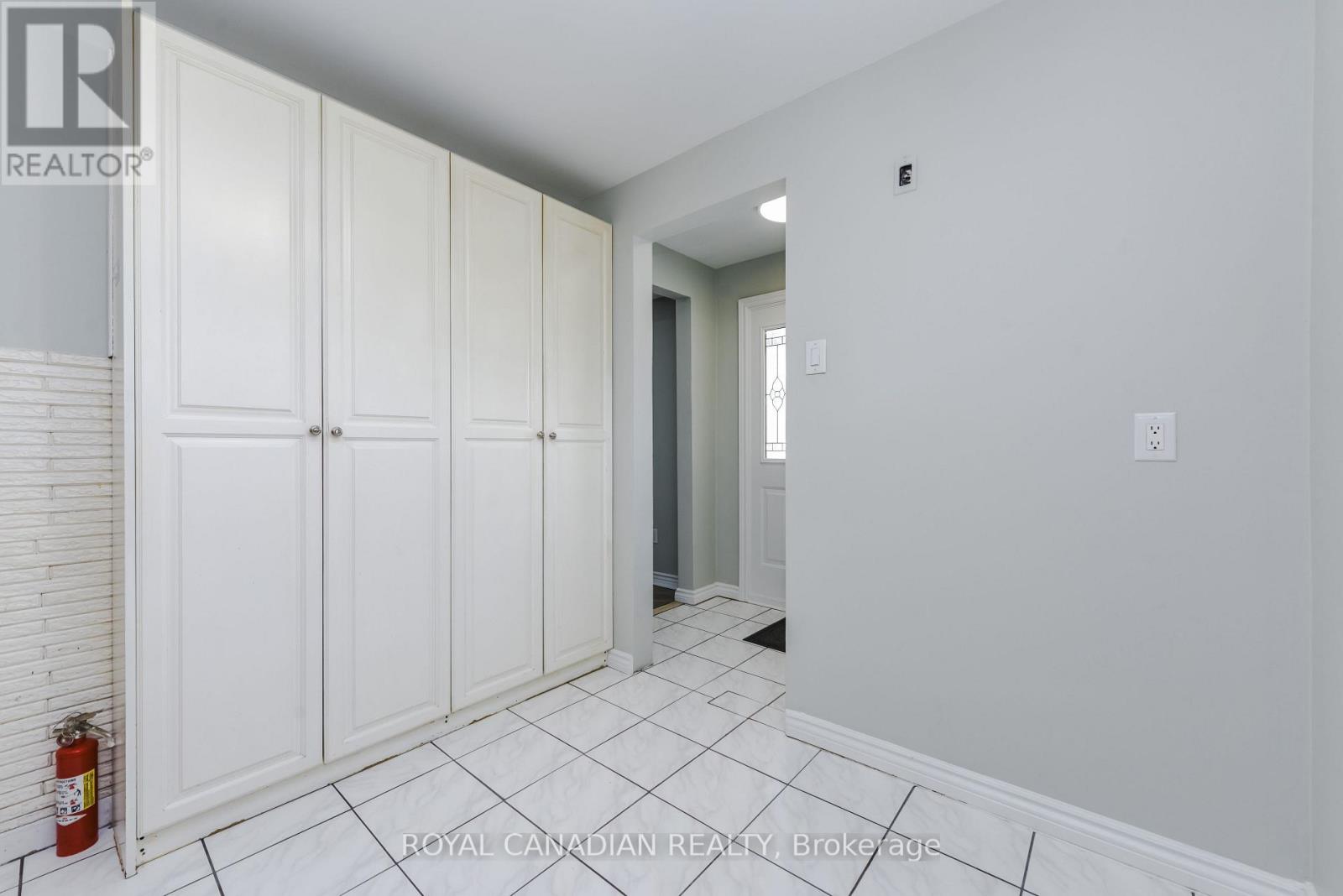 7566 LOCKINGTON CRESCENT - 11
