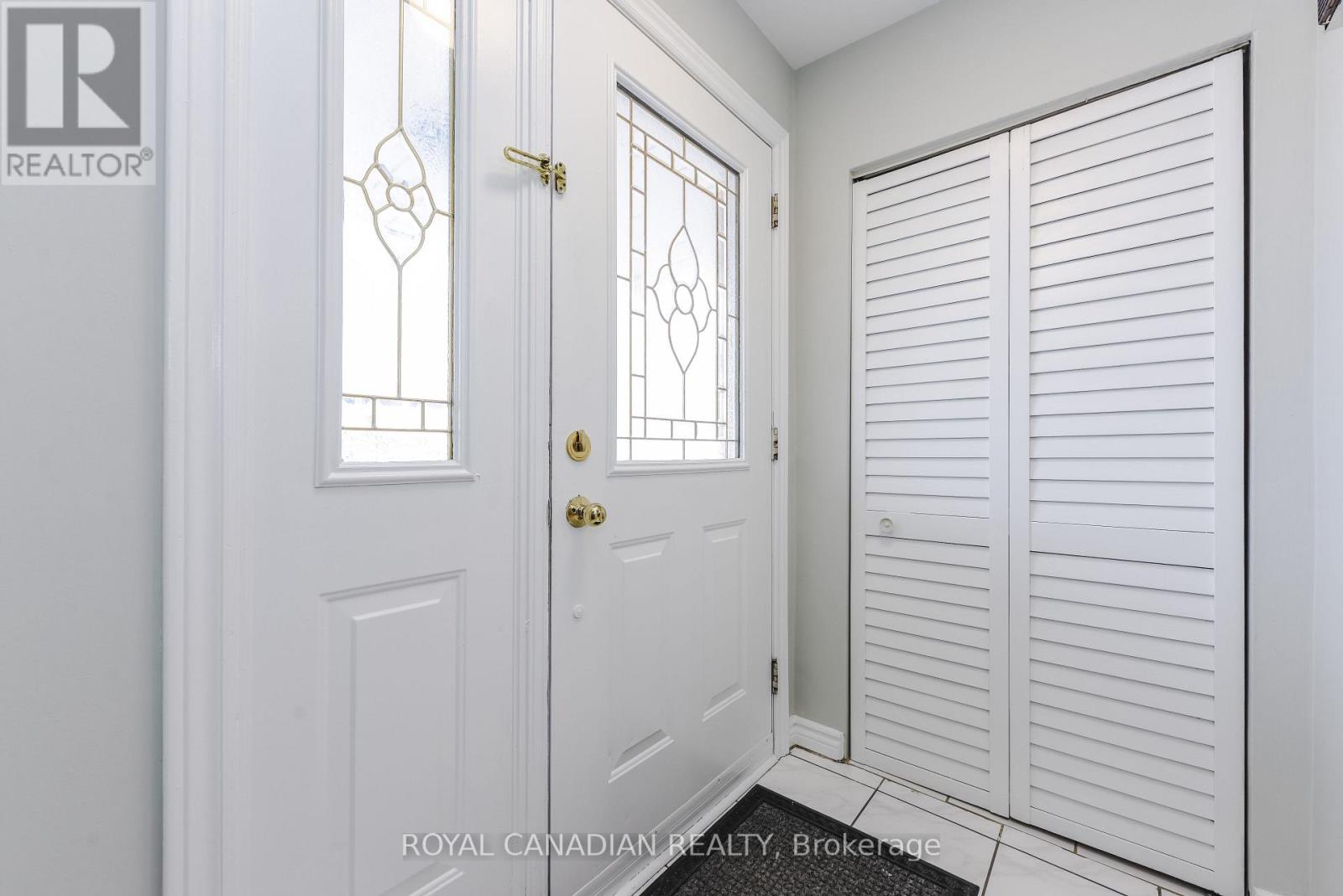 7566 LOCKINGTON CRESCENT - 2