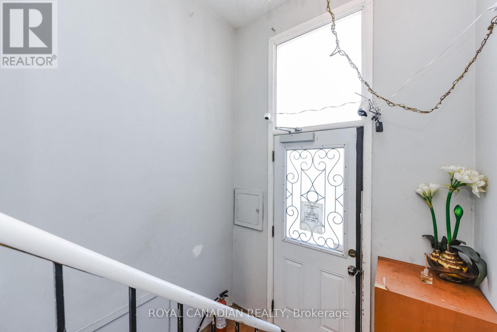 7566 LOCKINGTON CRESCENT - 25