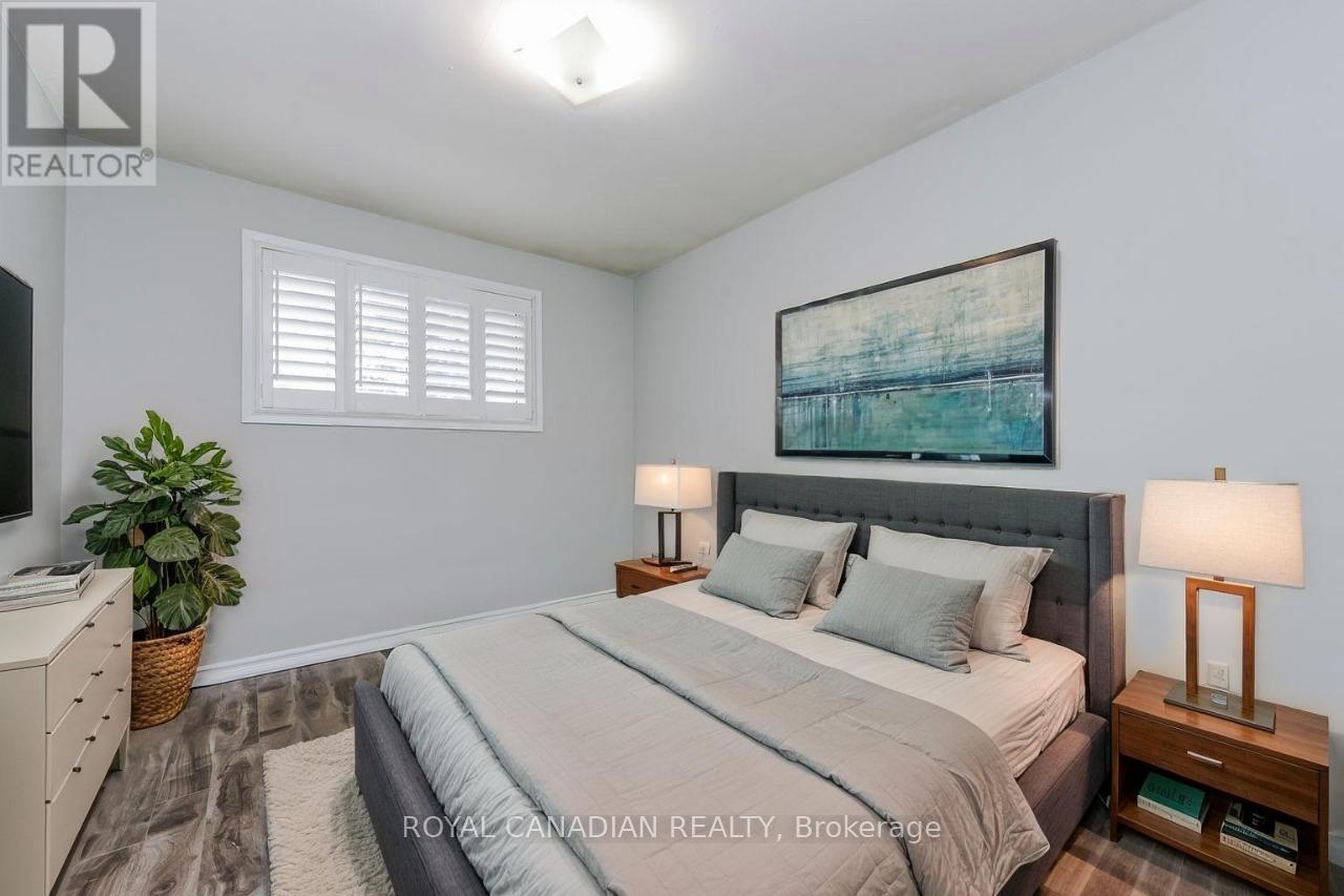7566 LOCKINGTON CRESCENT - 14