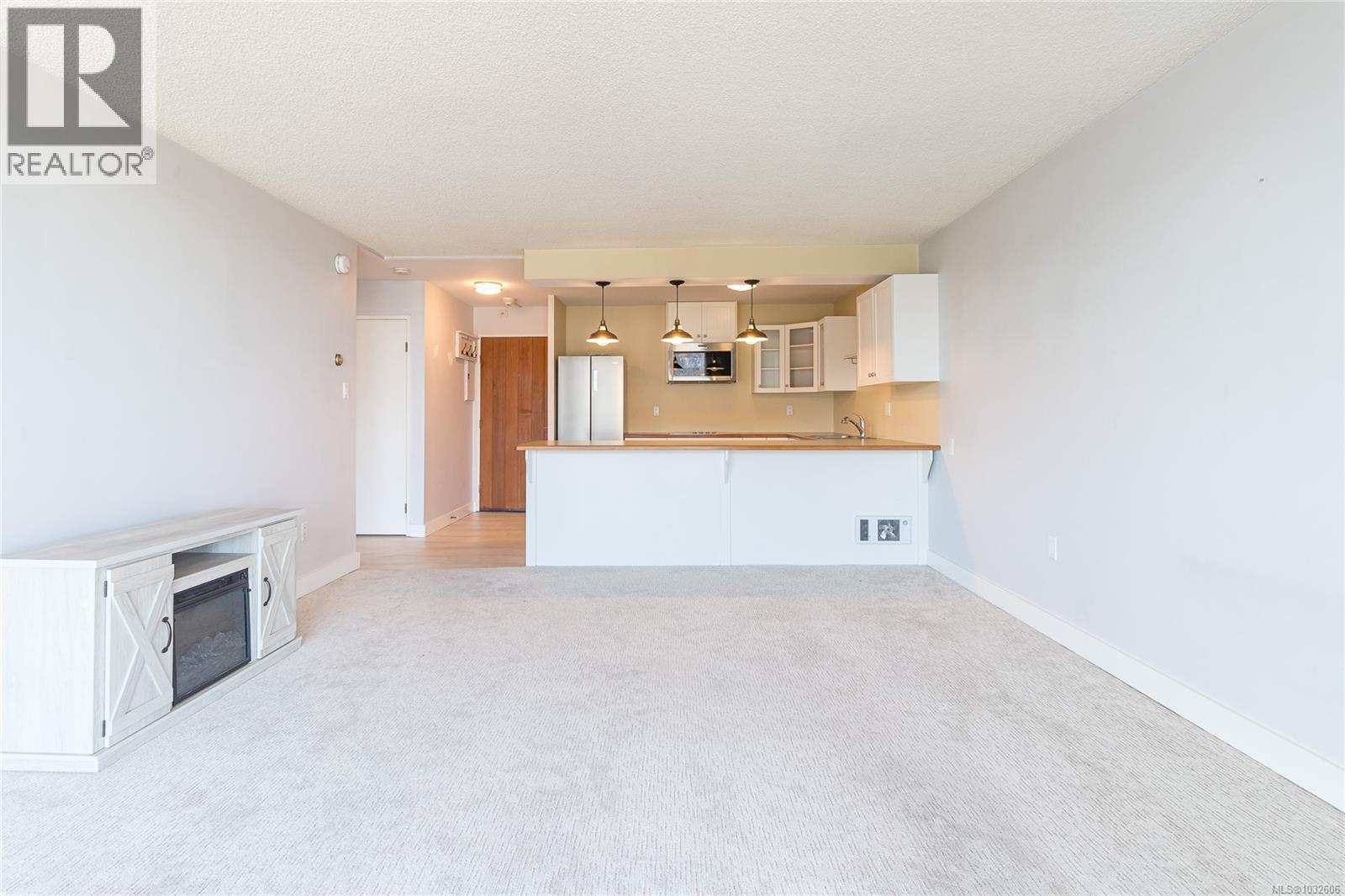 #204 1715 Pritchard St - 14