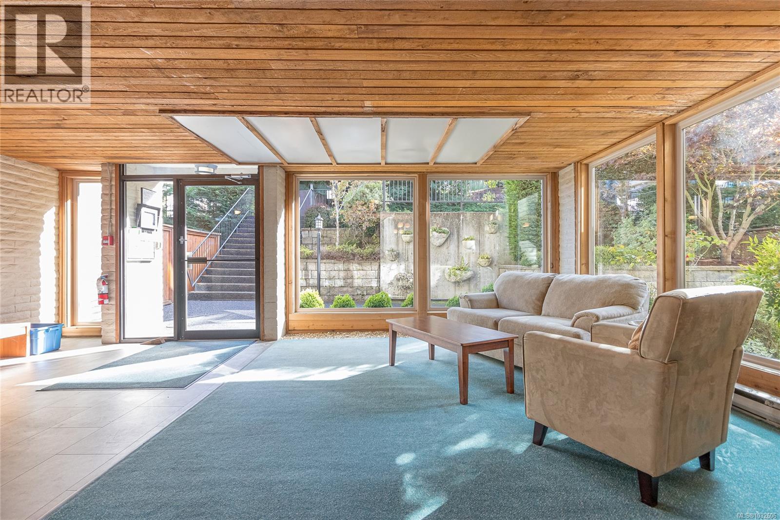 #204 1715 Pritchard St - 32