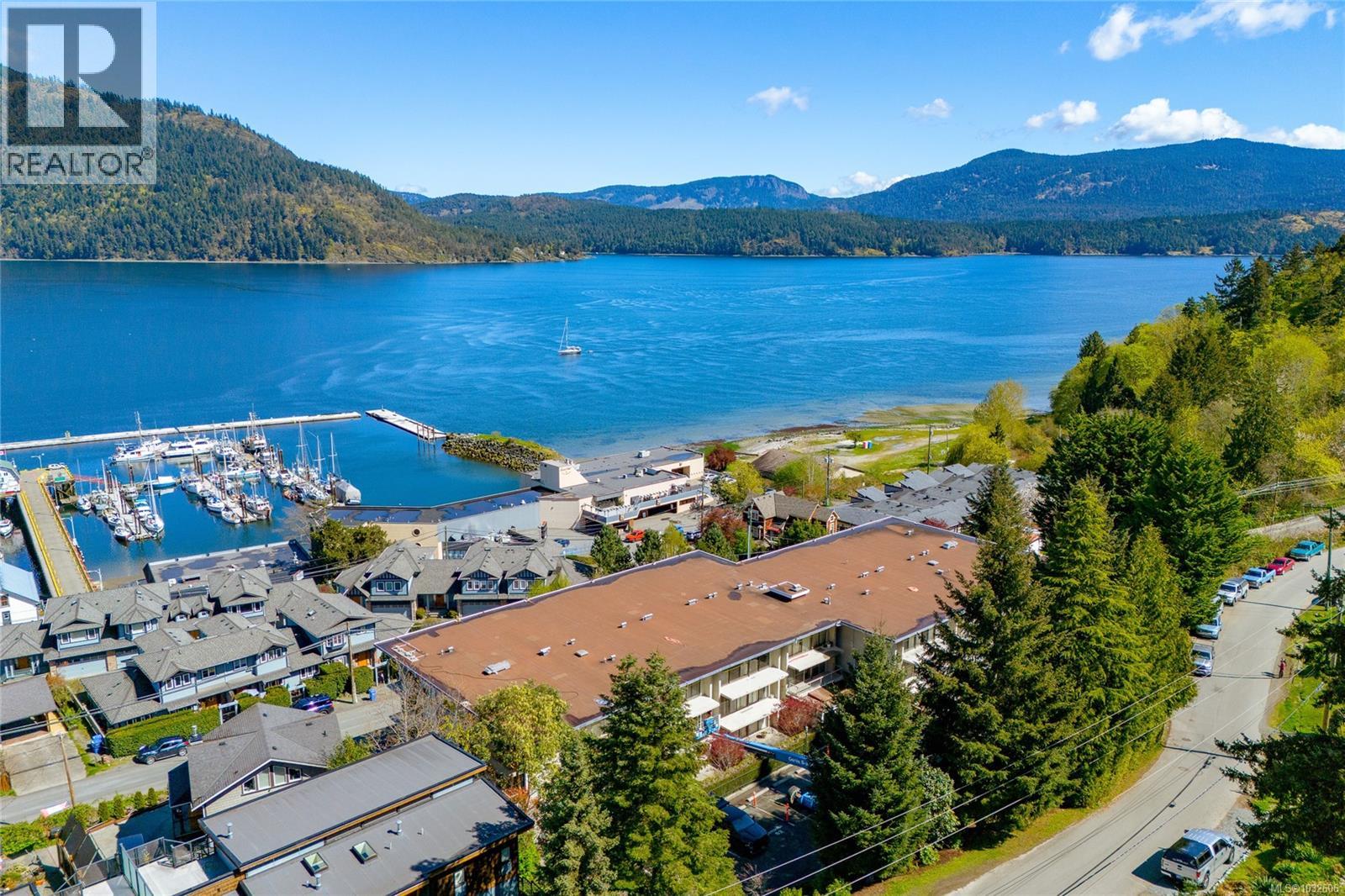 #204 1715 Pritchard St - 53