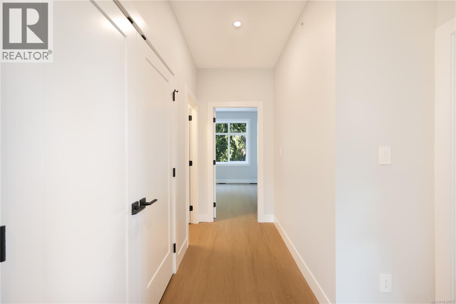 410 Diamond Blvd, Nanaimo