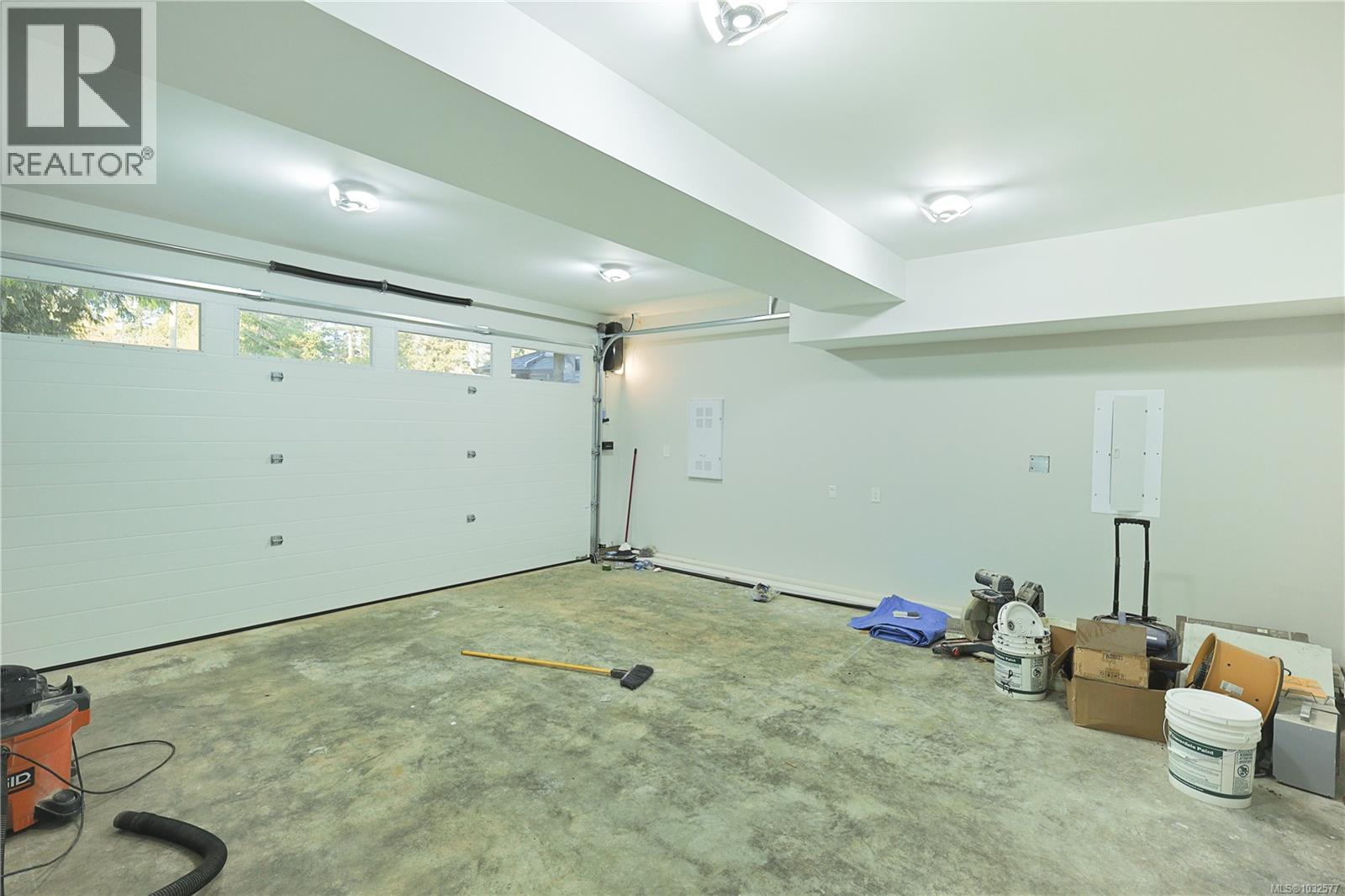 410 Diamond Blvd, Nanaimo