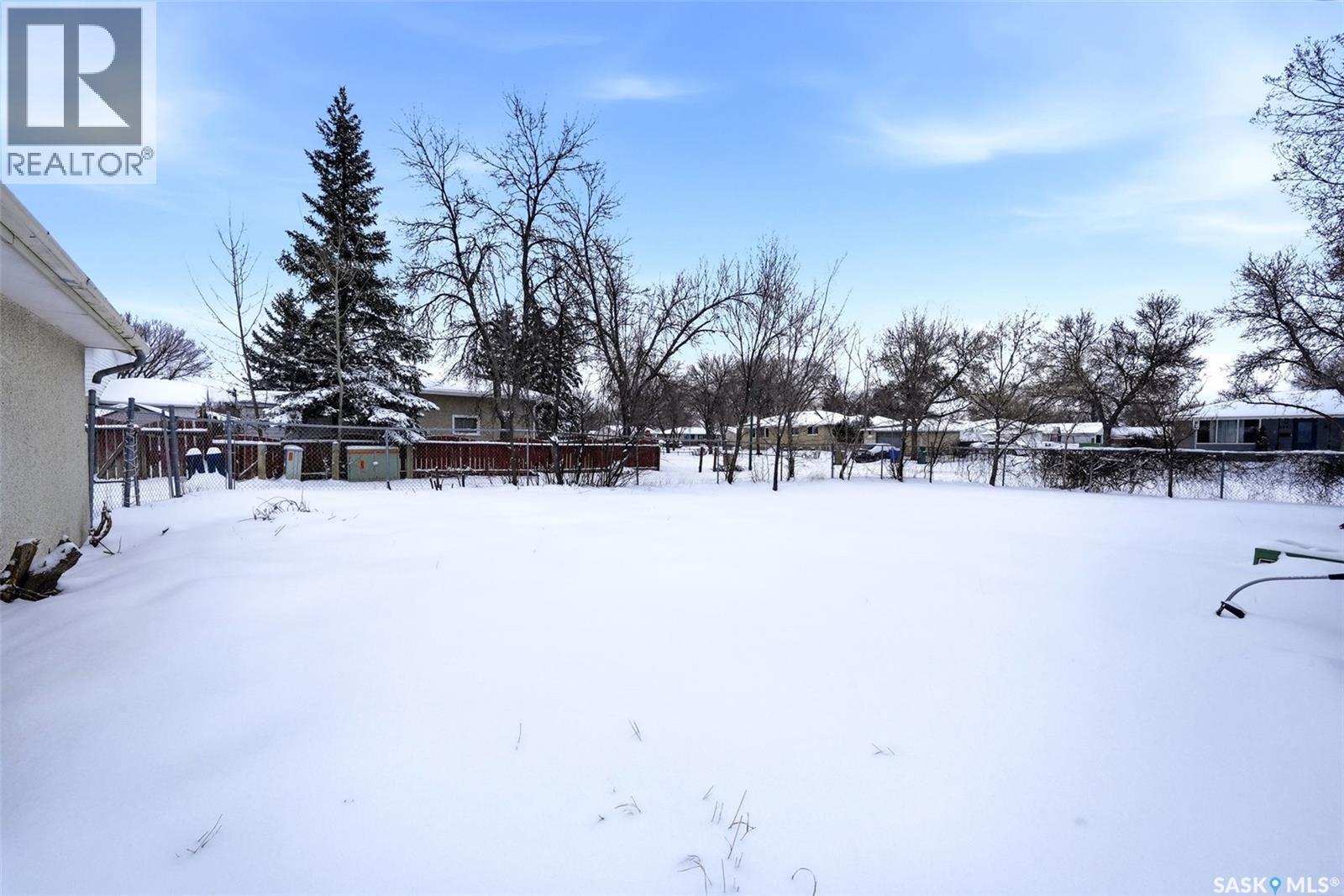 6 Hanley CRESCENT - 21