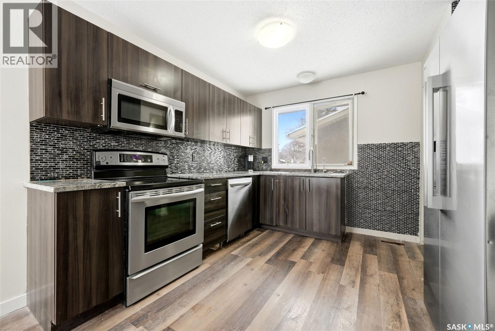 6 Hanley CRESCENT - 5