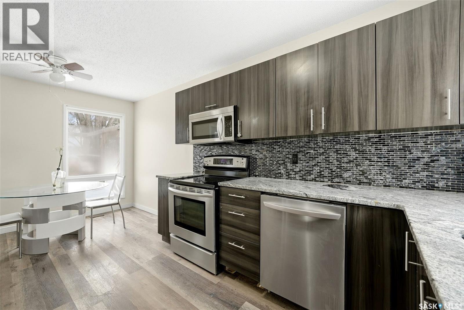 6 Hanley CRESCENT - 6