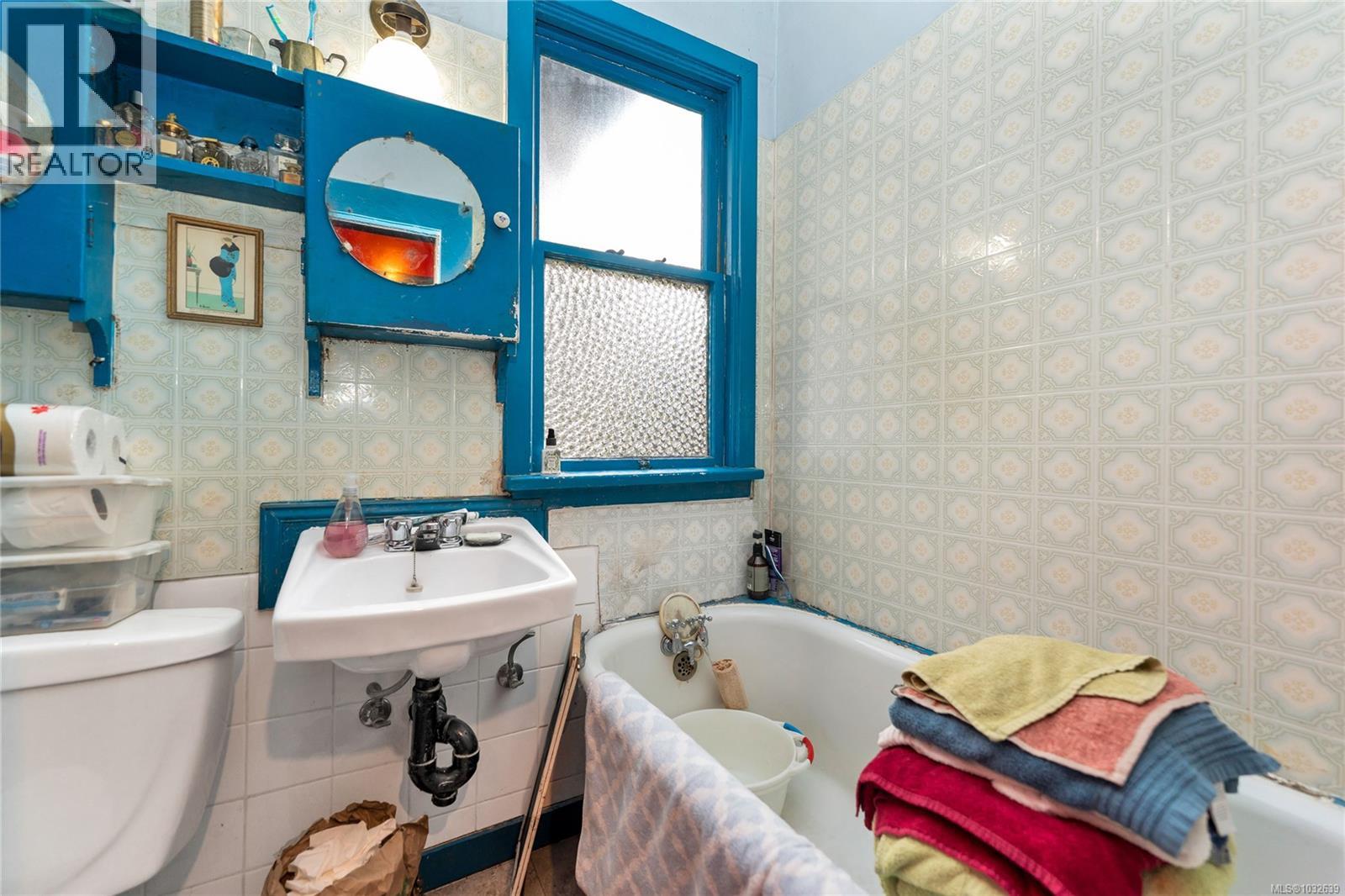  602 Battery Street, Victoria