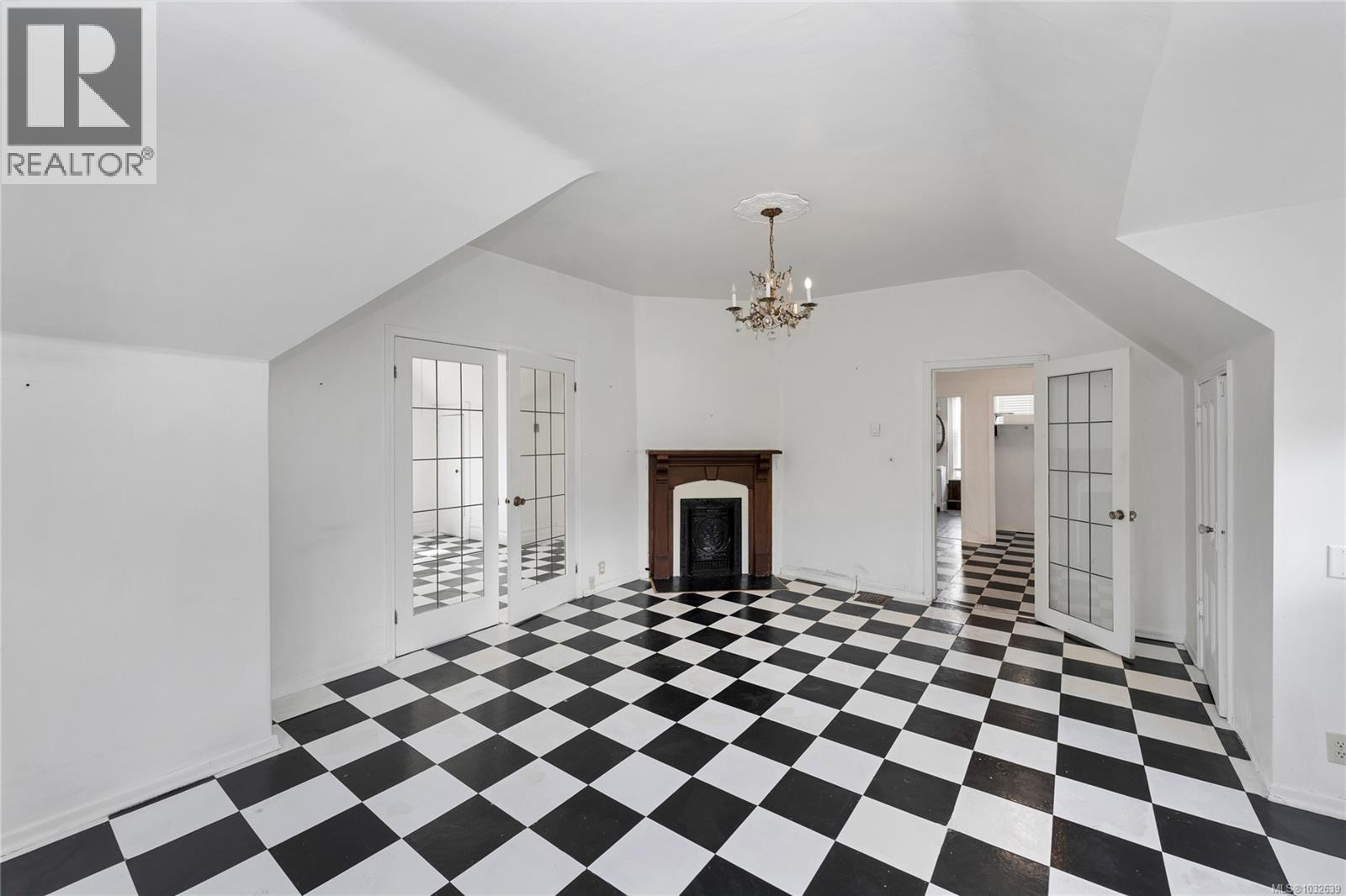  602 Battery Street, Victoria