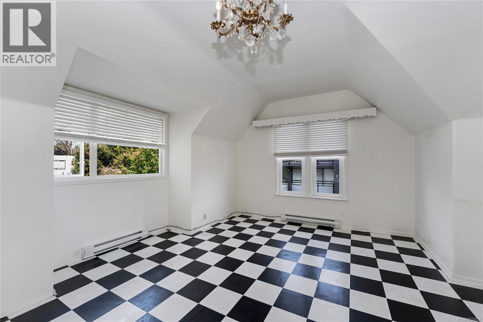  602 Battery Street, Victoria