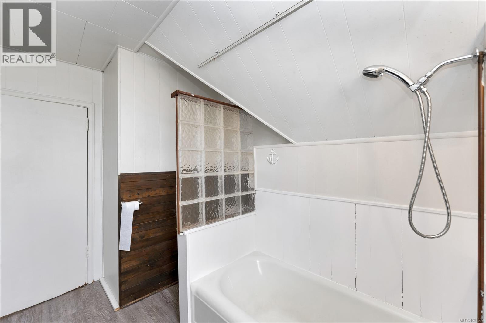  602 Battery Street, Victoria