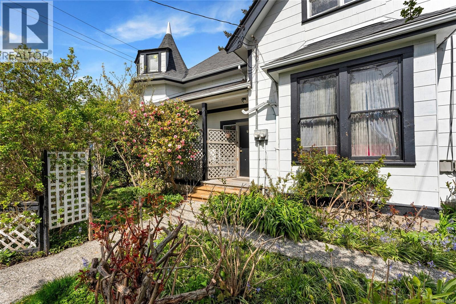  602 Battery Street, Victoria