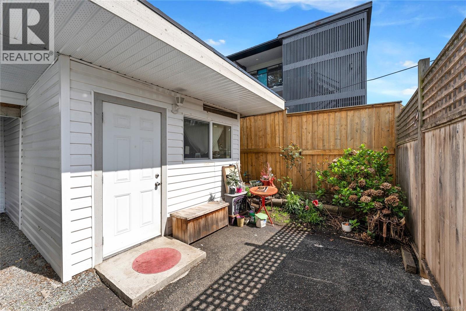  602 Battery Street, Victoria