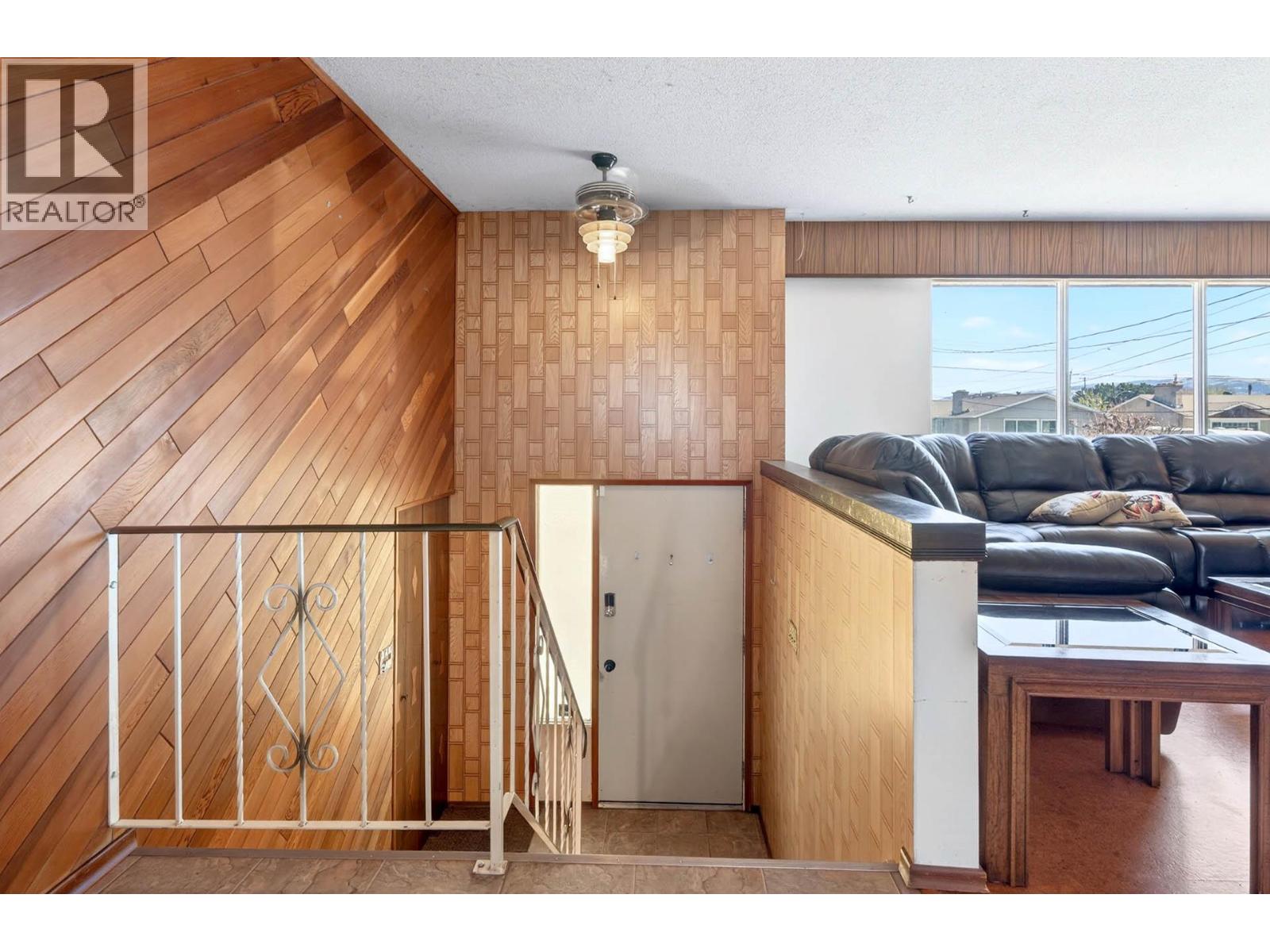 1132 WINDBREAK STREET - Image 3