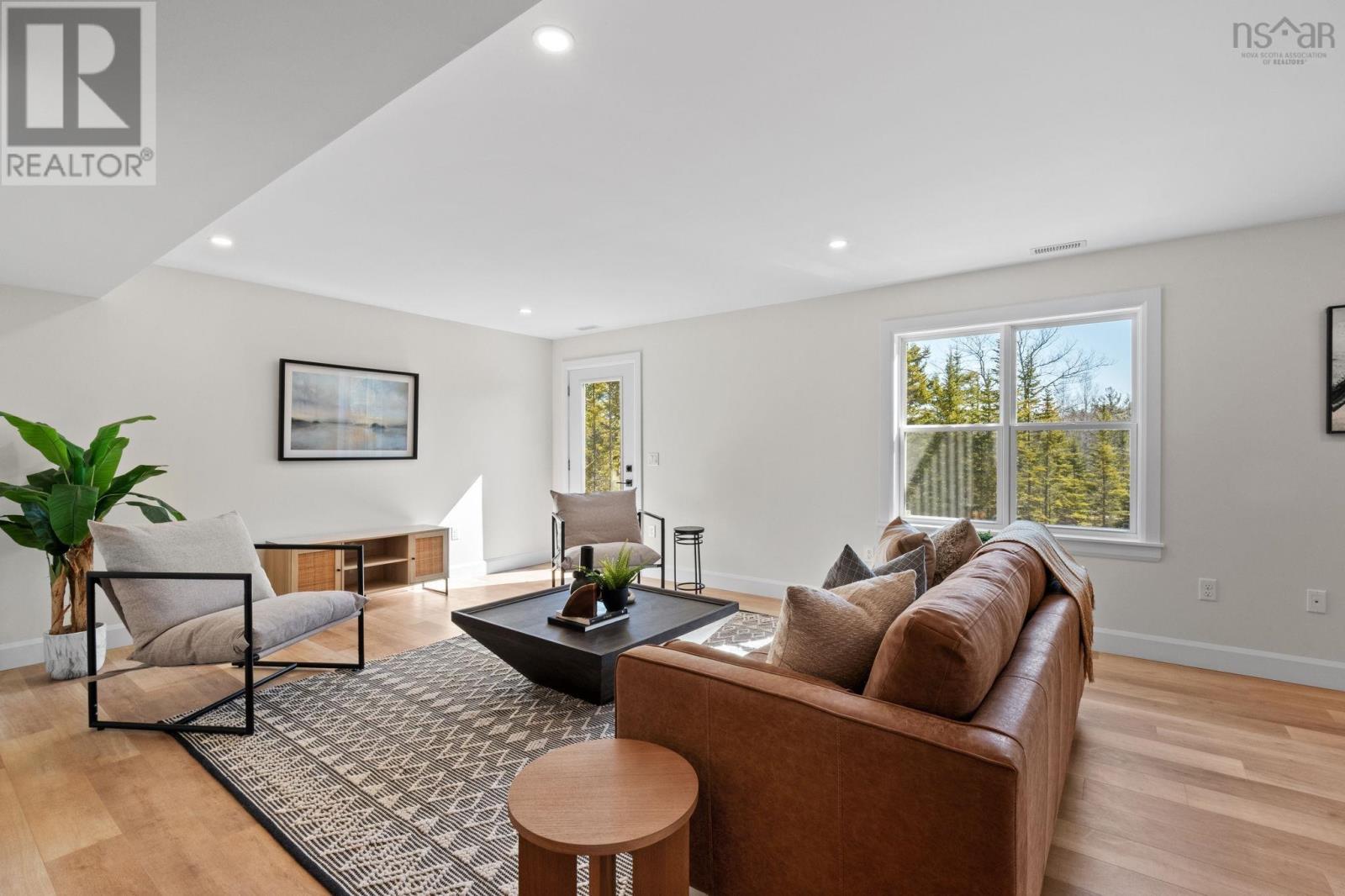 Property 35 of 50 of 121 Orchid Court