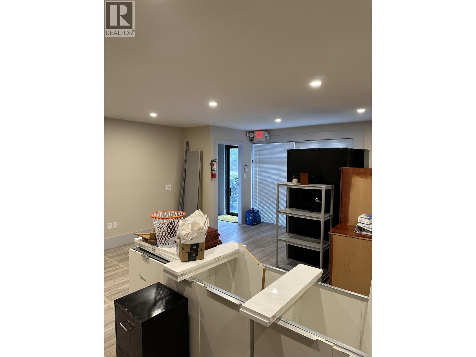 14 7550 RIVER ROAD — photo 9