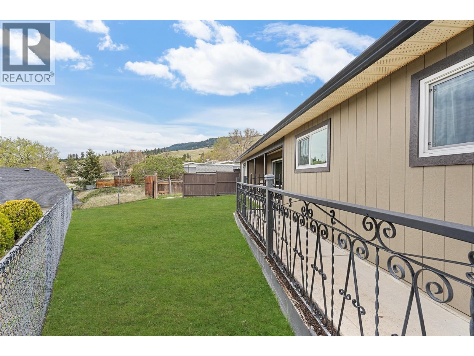 10679 Sherman Drive, Lake Country