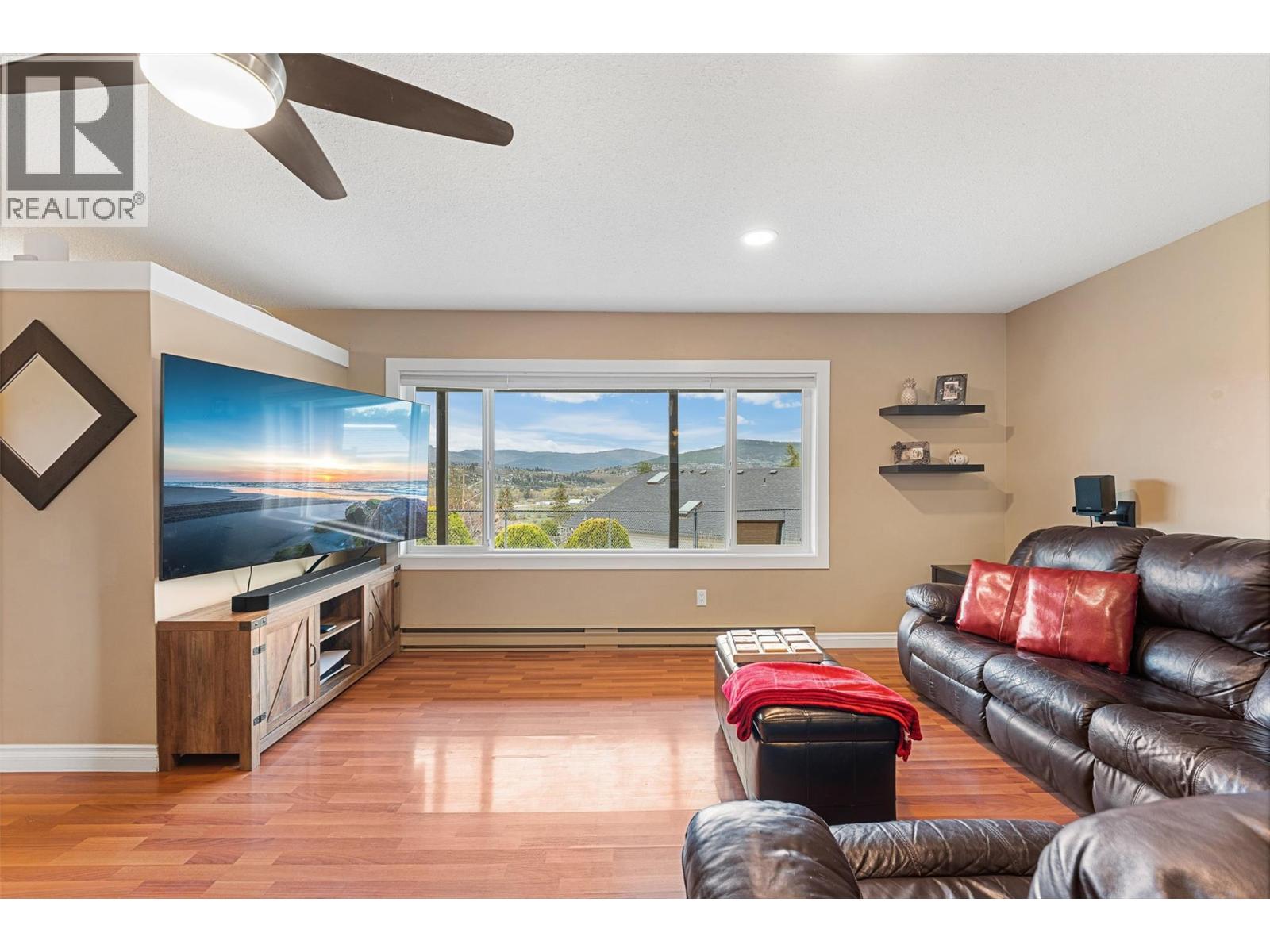 10679 Sherman Drive, Lake Country