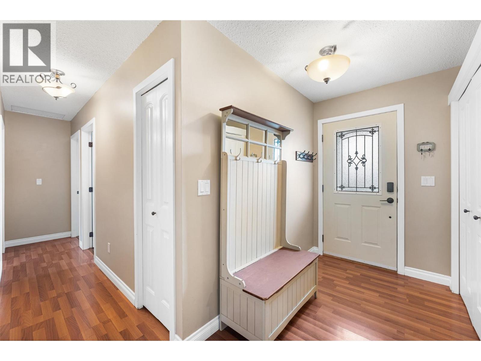 10679 Sherman Drive, Lake Country