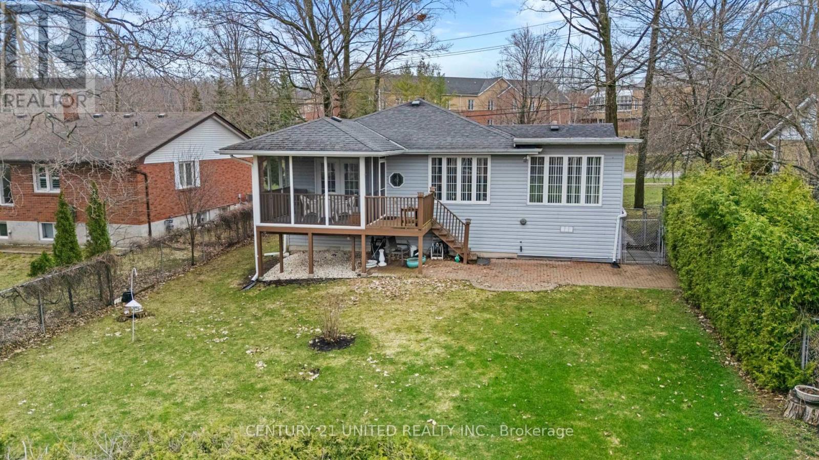 Fully Fenced Yard