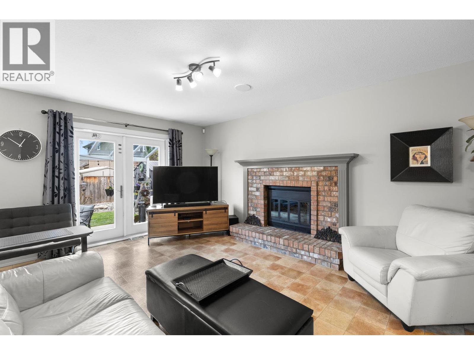 1015 Wintergreen Drive, Kelowna