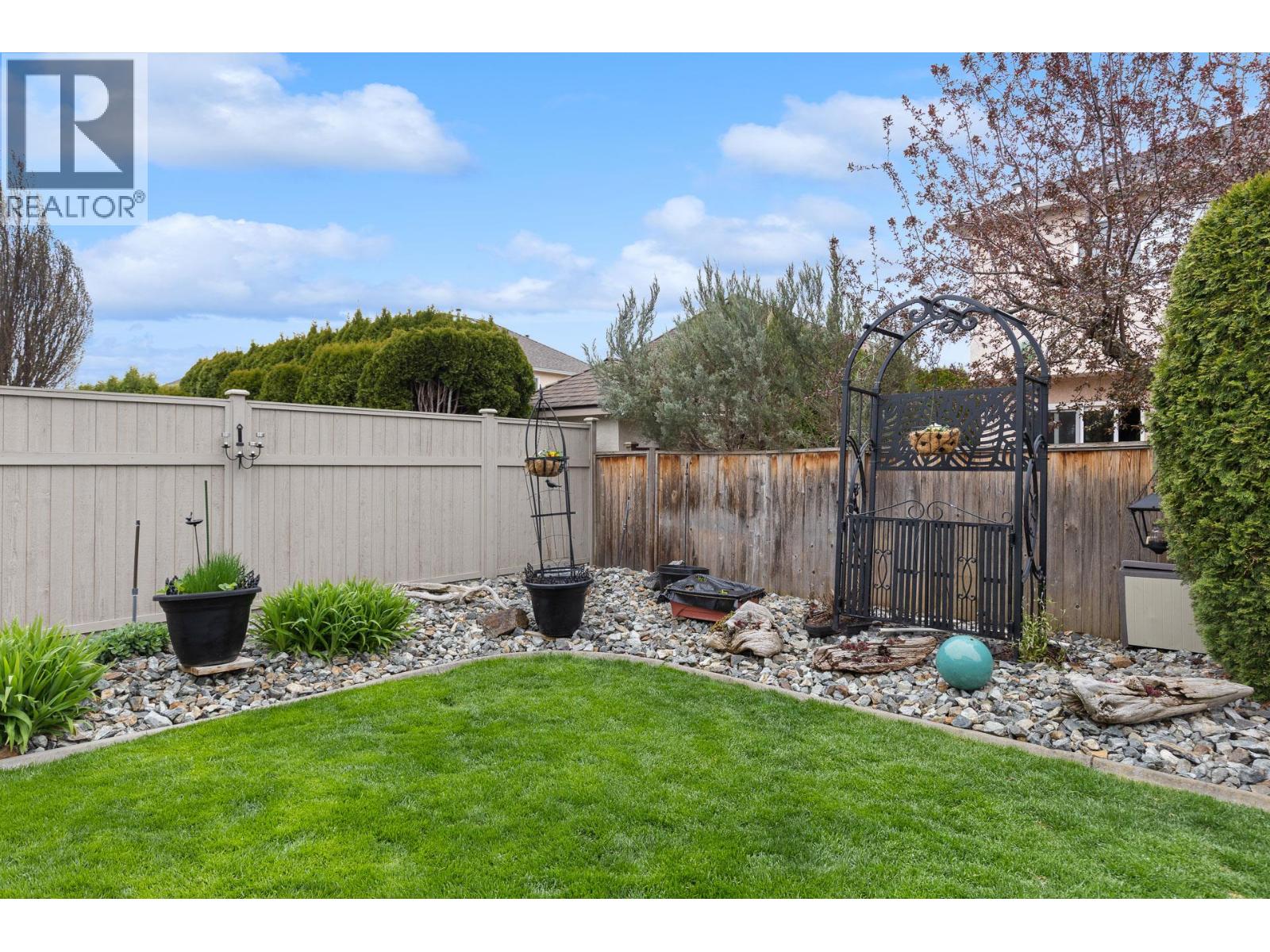 1015 Wintergreen Drive, Kelowna