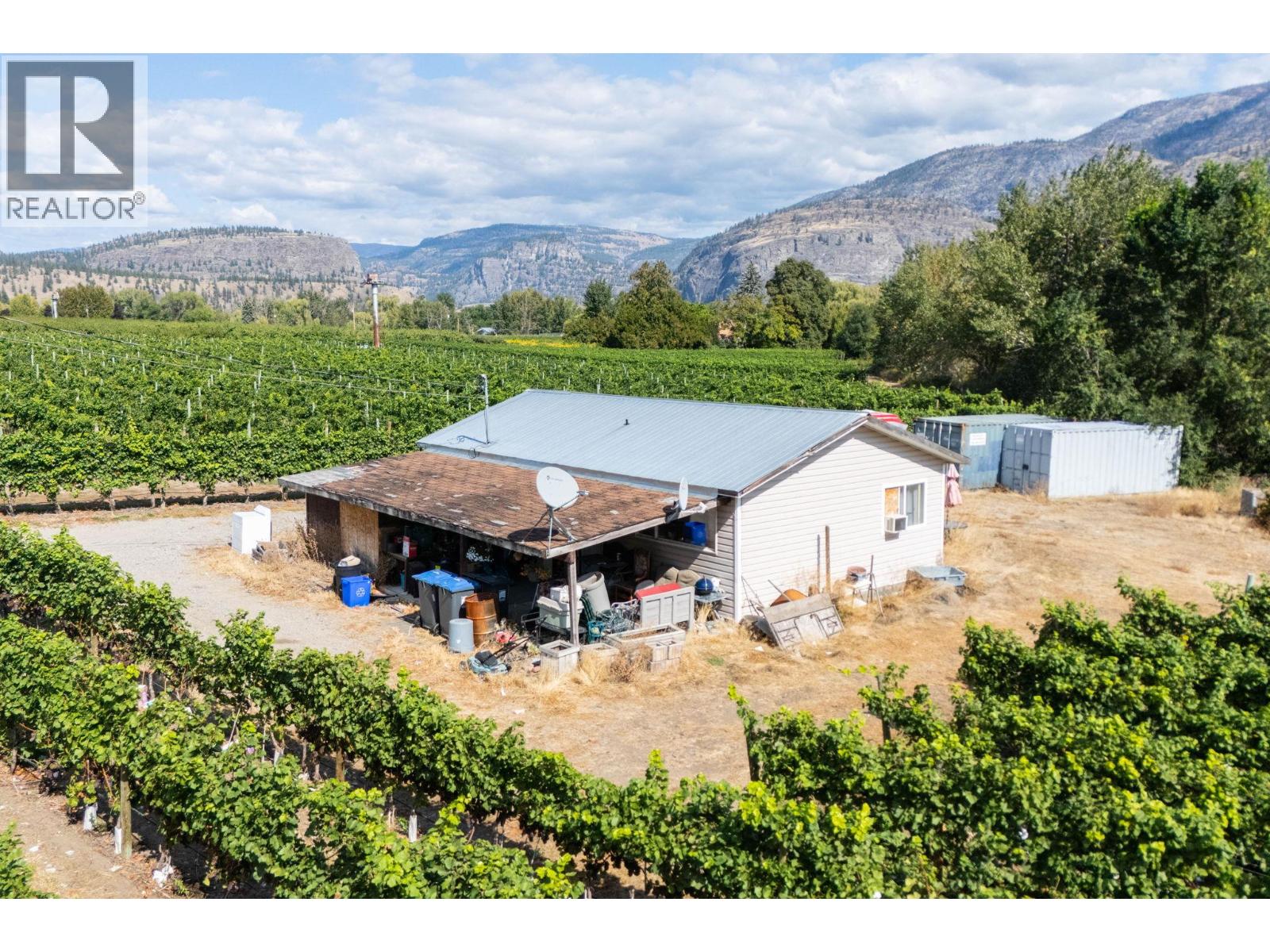 7337 Highway 97, Oliver