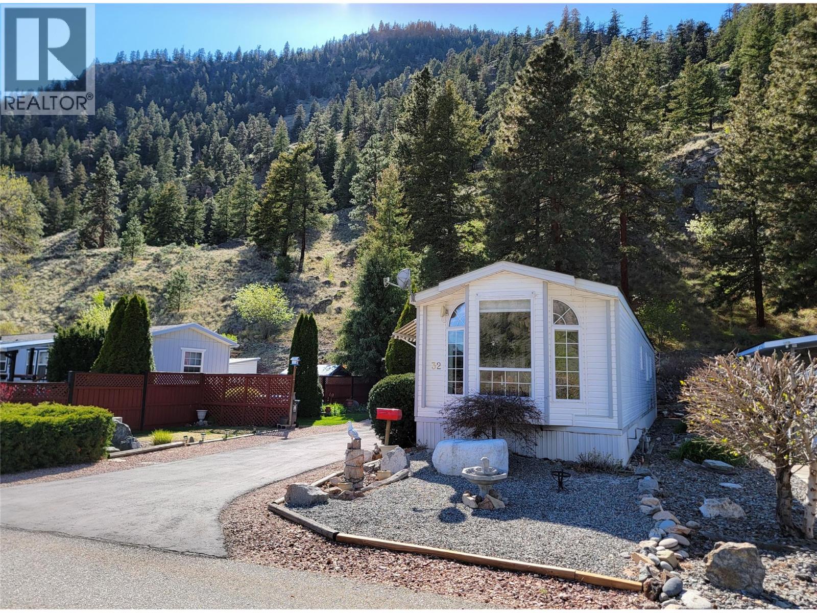 #32 1292 Highway 3A Unit# 32 - Image 2