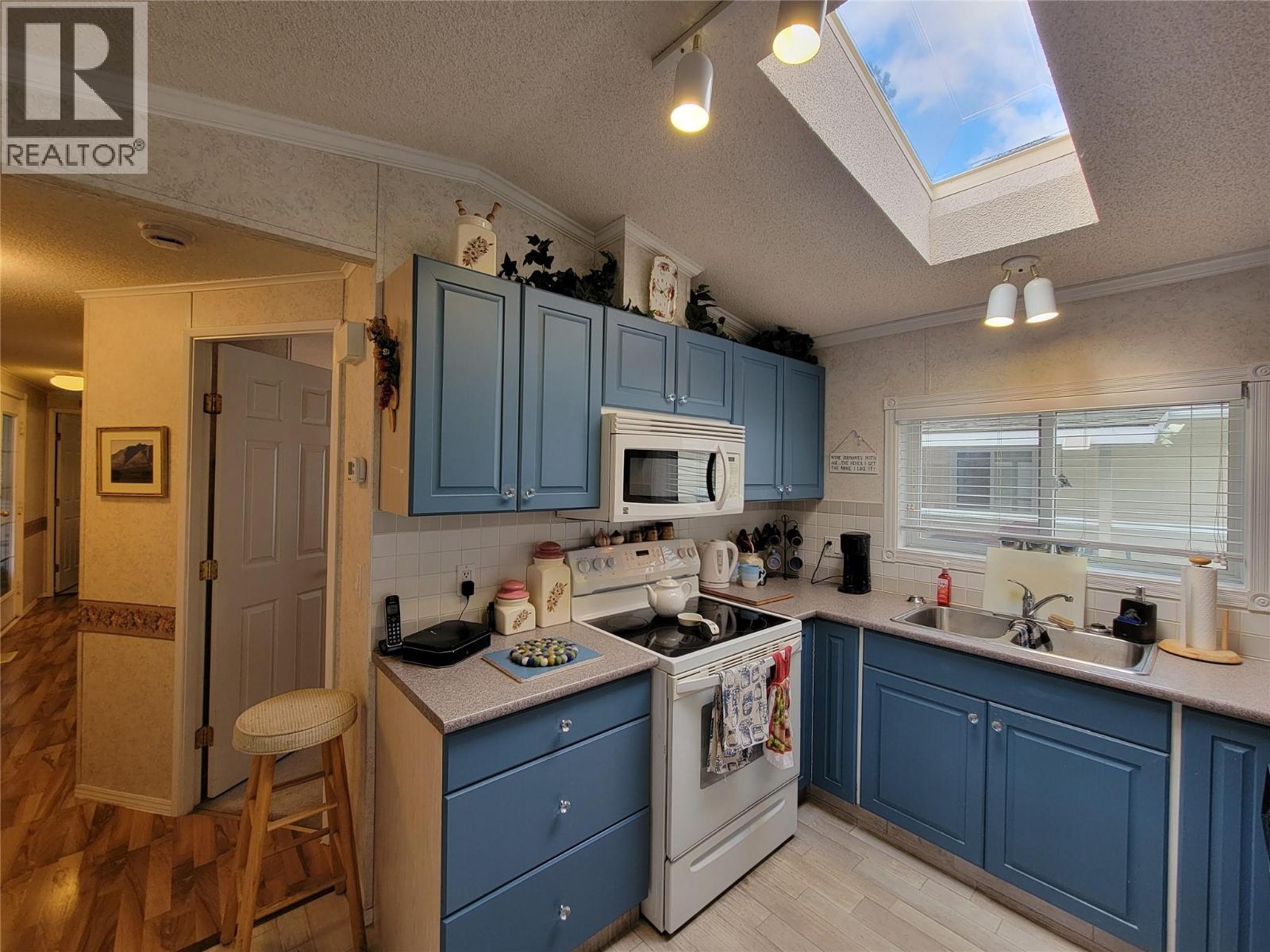 #32 1292 Highway 3A Unit# 32 - 19