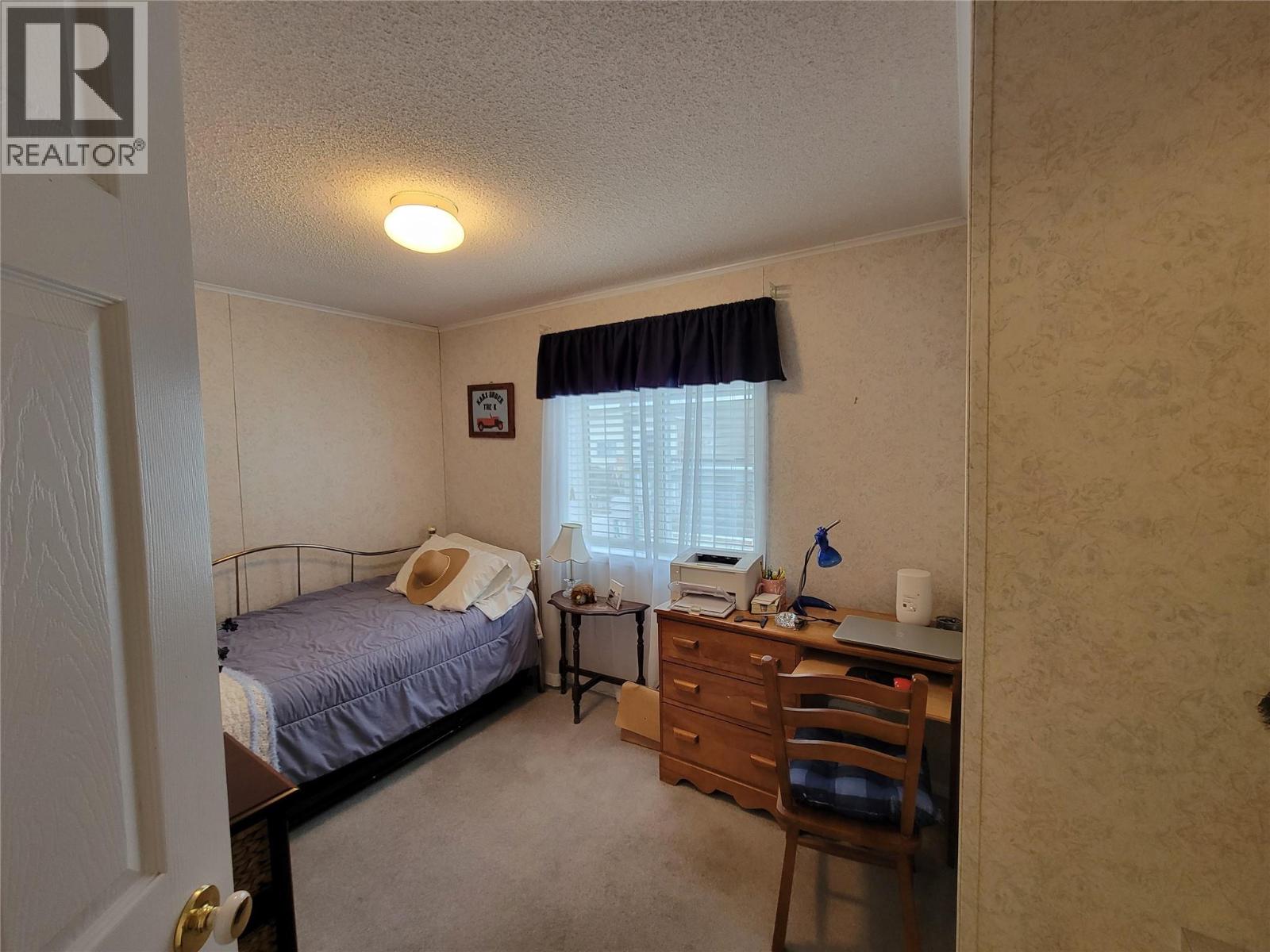 #32 1292 Highway 3A Unit# 32 - 24