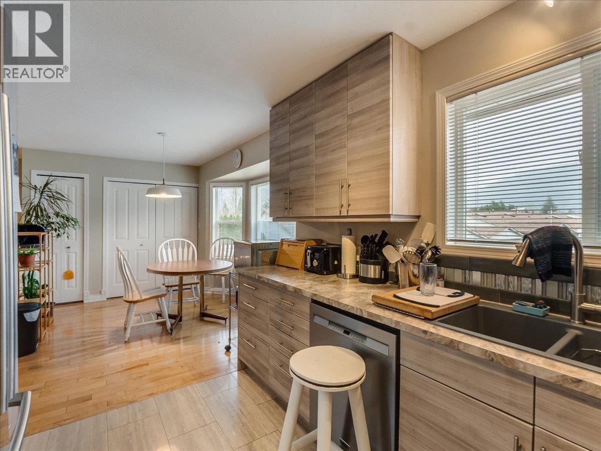 #38 2210 COLUMBIA Avenue - 9