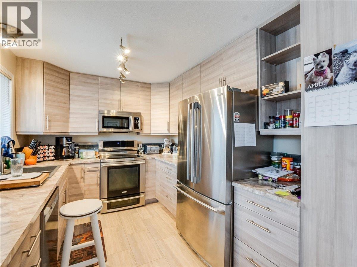 #38 2210 COLUMBIA Avenue - 11