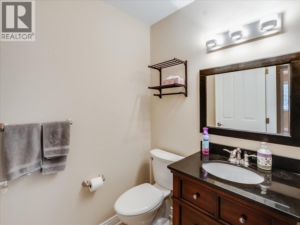 #38 2210 COLUMBIA AVENUE - 23