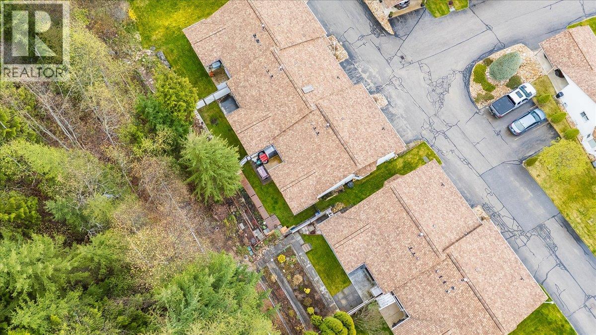 #38 2210 COLUMBIA AVENUE - 5